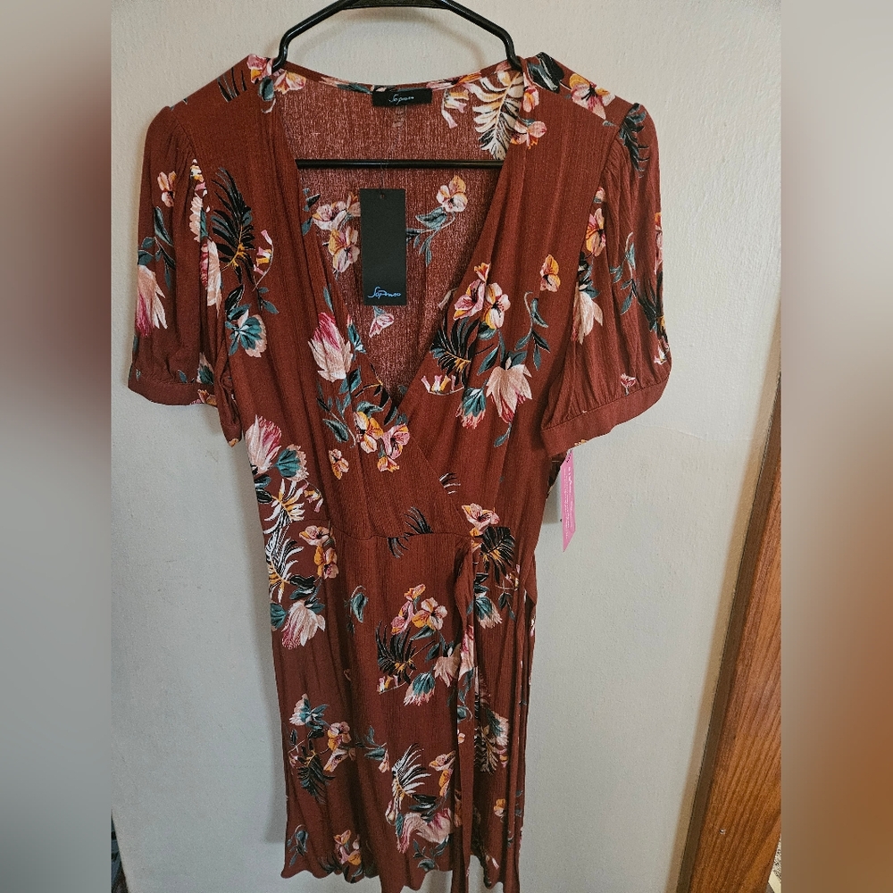Soprano NWT Dress Size Medium - Picture 2 of 7